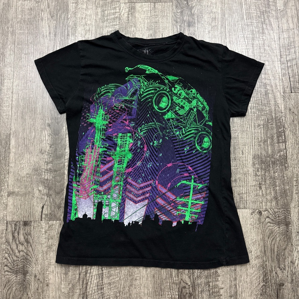 Y2K Grave Digger Fitted Graphic T-Shirt Wings Grunge Skull Juniors XL